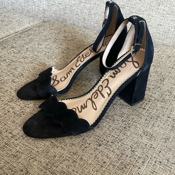 Sam Edleman Odilia Black Suede Scalloped Heels Size 10 - Picture 2 of 12